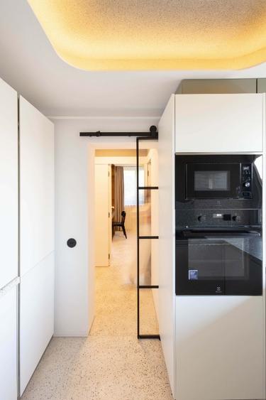 Proprietar: vand apartament 2 cam. ultracentral Suceava