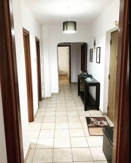 3 camere Mall Vitan