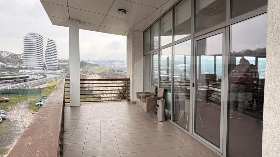 Birou 70 mp, open space, terasă 20 mp, parcare, zona Frunzișului