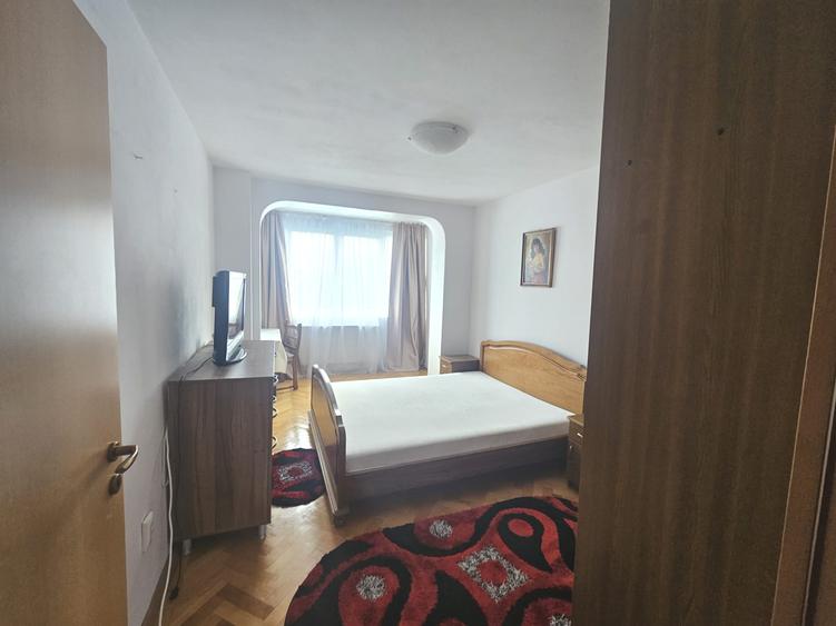 Apartament 3 camere Centru Civic!