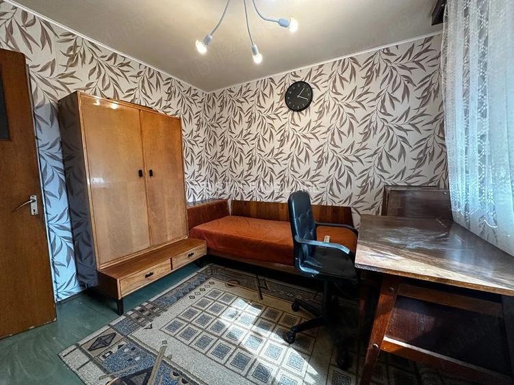 Apartament 3 camere, Bld. Brancoveanu. Decomandat.