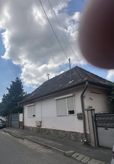 VAND CASA 4 CAMERE ZONA 3 STEJARI