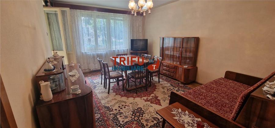 Apartament 3 camere de vanzare zona Centru