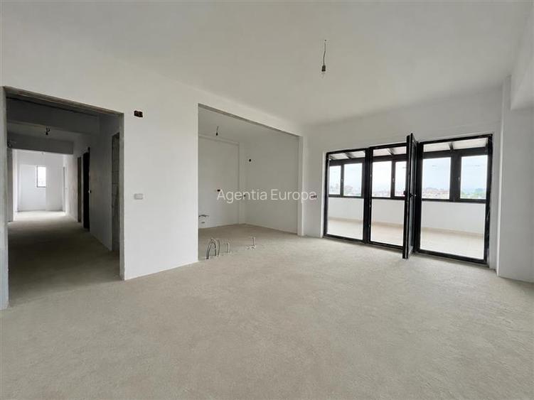 Apartament tip Penthouse de vanzare zona C5 -Tulcea - 3
