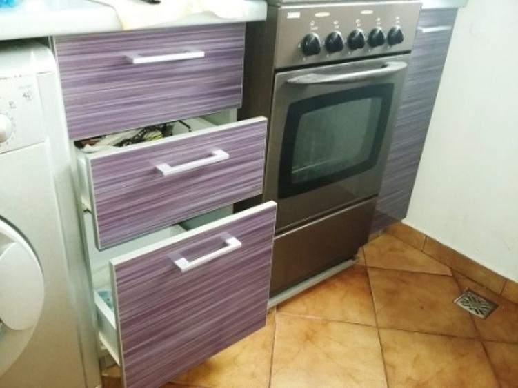 Vând apartament 3 camere, mobilat și utilat. Vedere panoramică unica a Capitalei