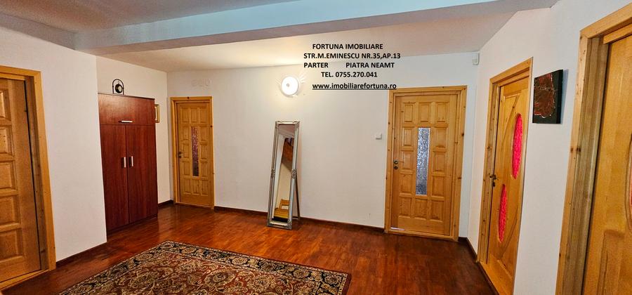 Casa cu o priveliste de vis, in inima naturii. com.Tarcau