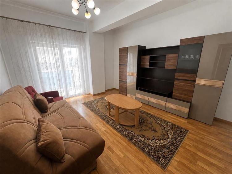 Apartament 2 camere 2 balcoane si parcare - Doamna Stanca