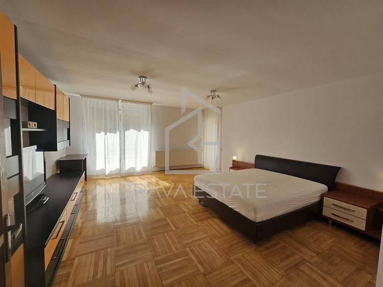 Apartament 3 camere, 100mp, 2 băi, 2 balcoane, 2 parcări, str Pădurii