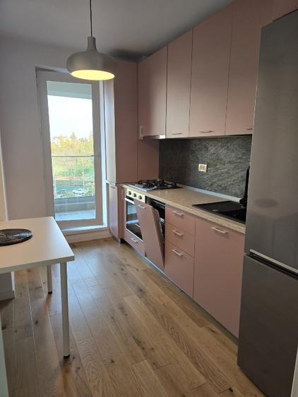 Apartament 2 camere + 2 locuri de parcare Metrou Crangasi