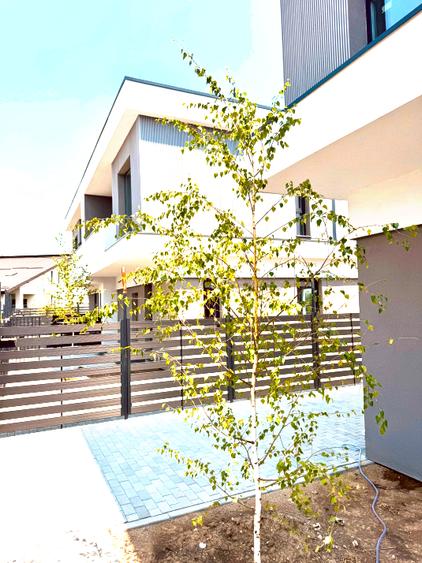 Vila moderna 4 camere, 3 bai, curte 150 mp + 2 locuri parcare, clasa A, Chitila