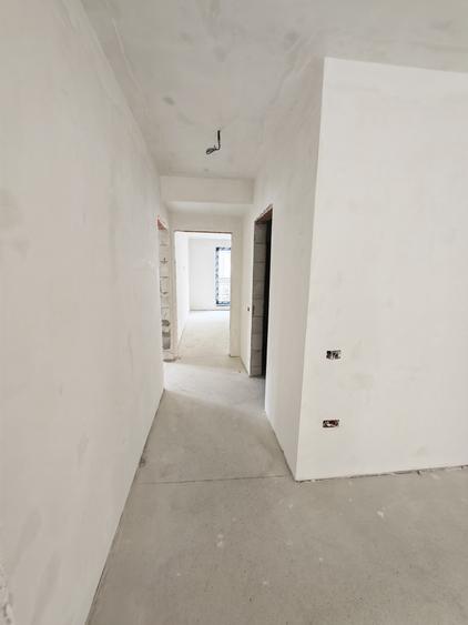 Apartament 3 camere 2 bai la cheie loc de parcare Tomis Plus