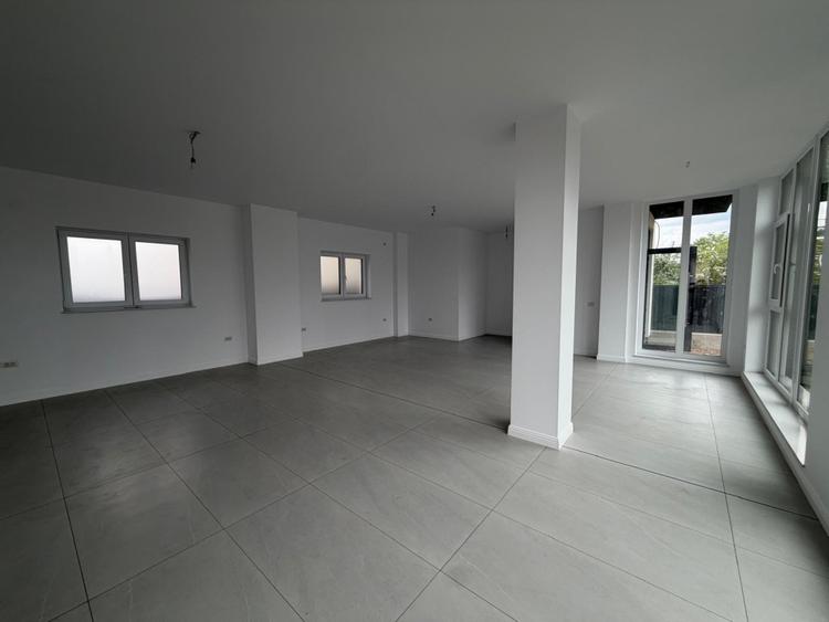 Spatiu de inchiriat, cladire noua, 90 mp, Radauti