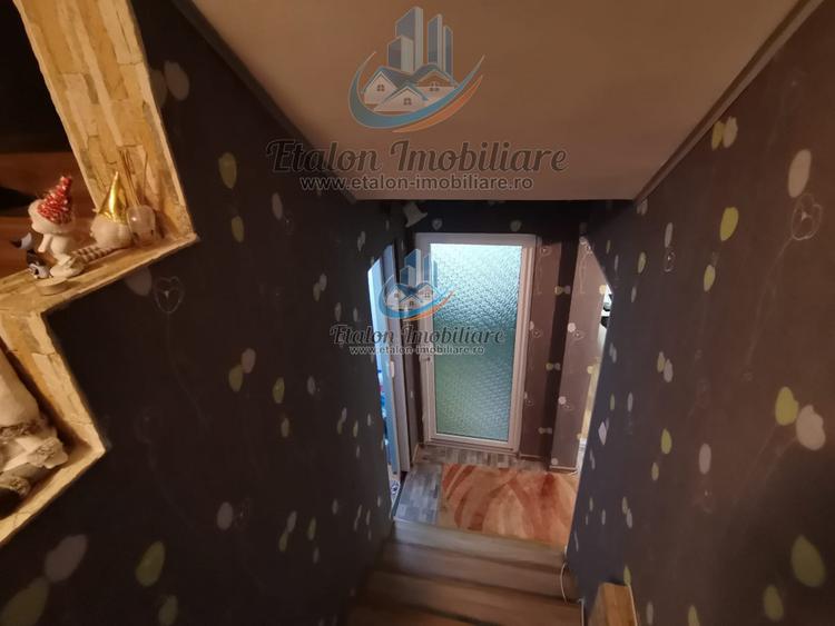 Apartament P+1, 4 camere, 2 bai, 3 balcoane, Zona Centrala Piatra Neamt