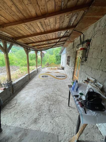 Casa cu teren intravilan 1234 mp,  Buhoci - 3