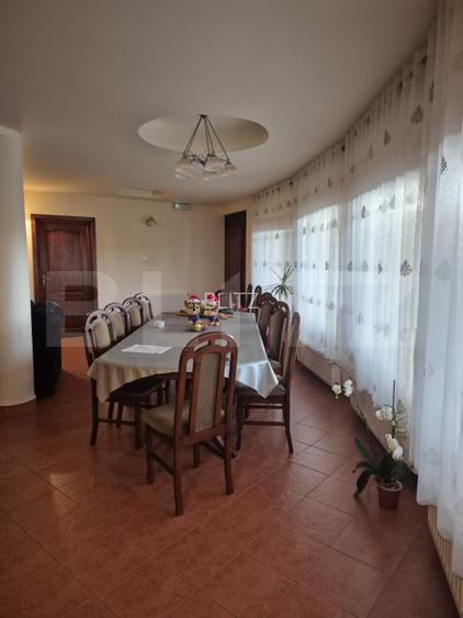 Casa de vanzare in Corunca, ideala pentru 2 familii sau pensiune - 9