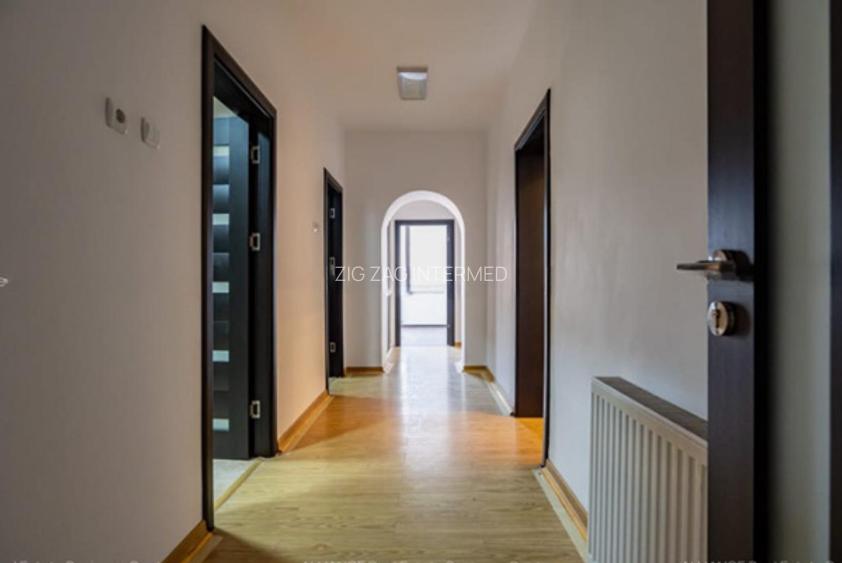 Faleza Nord, imobil P+1, 7 camere - 25