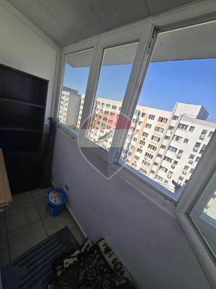 DE VANZARE Apartament 2 camere ,1 Decembrie , Ideal pentru renovare
