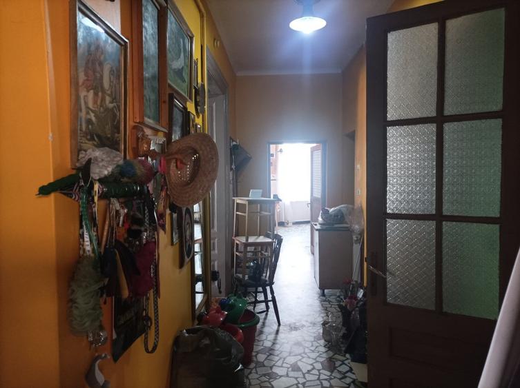 Casa 4 camere libera la vanzare zona Central