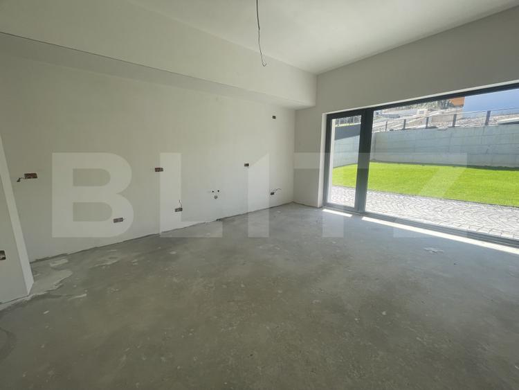 Casa individuala de vanzare, 4 camere, 150 mp - zona Meses