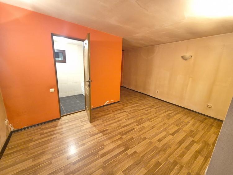 Vanzare apartament 2 camere in casa Centrul Istoric la 2 min de Piata Sfatului