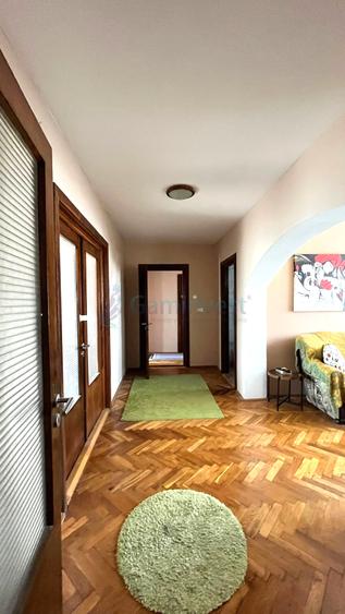Apartament de inchiriat in Oradea, cu 4 camere, Bl. Dacia