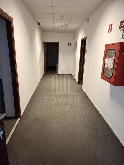 Hala industriala de 530 mp cu spatiu de birouri si baie