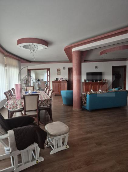 Casa de vanzare in Corunca, ideala pentru 2 familii sau pensiune