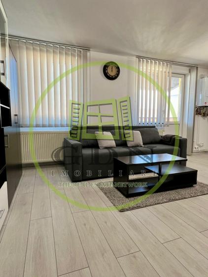 Apartament 3 camere 60m2 de vanzare - Semaforului
