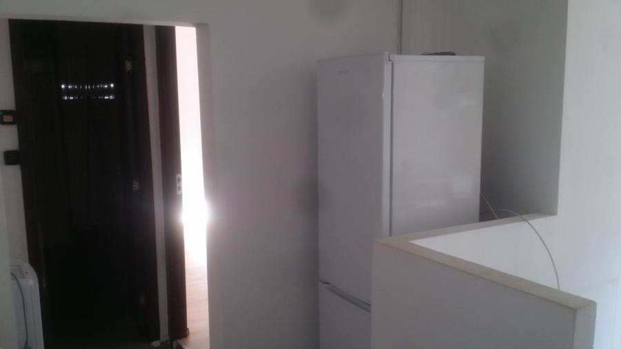 Apartament 2 camere decomandat NEMOBILAT zona Unirii-Zepter