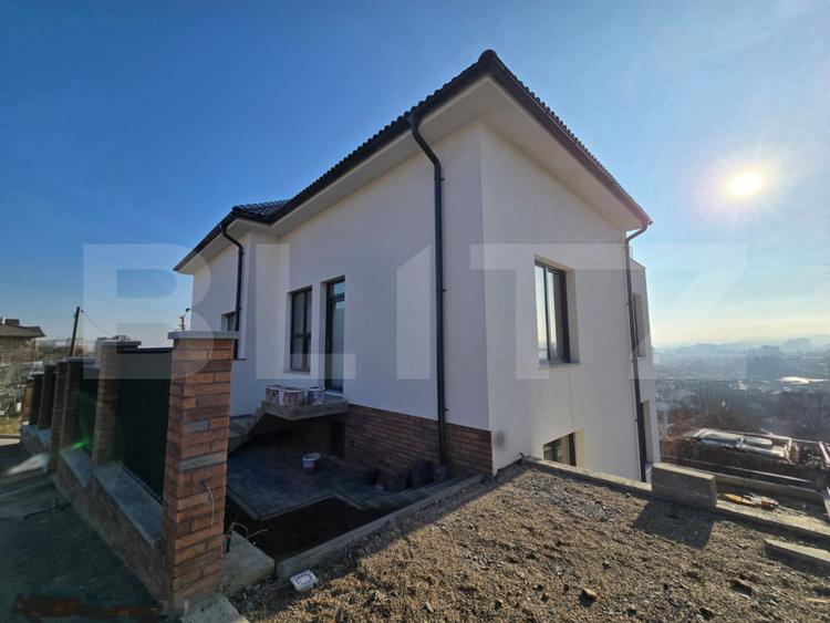 Duplex semifinisat, zona Dambul Rotund, priveliste spre oras - Unitatea C2