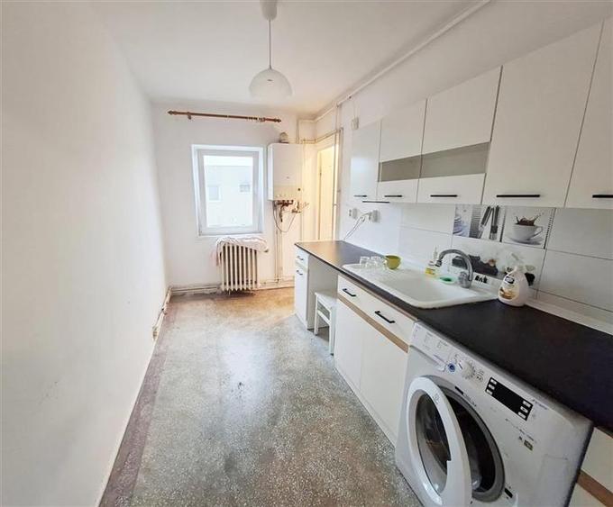 Apartament 4 camere Centrul Civic
