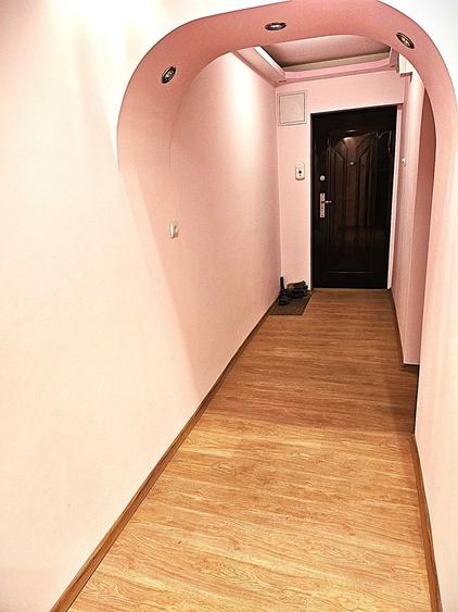 55.5oo Euro, 55 mp, 2 camere, etaj 4 din 5, liber, Siderurgistilor