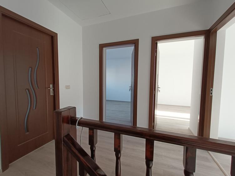 Duplex, 4 camere, pivniță generoasă — Valea Lupului, Iași