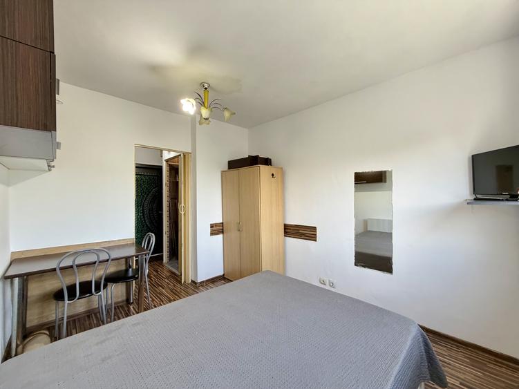 Garsoniera 1 camera, 15 mp utili, etaj 4 - Zona Lipovei