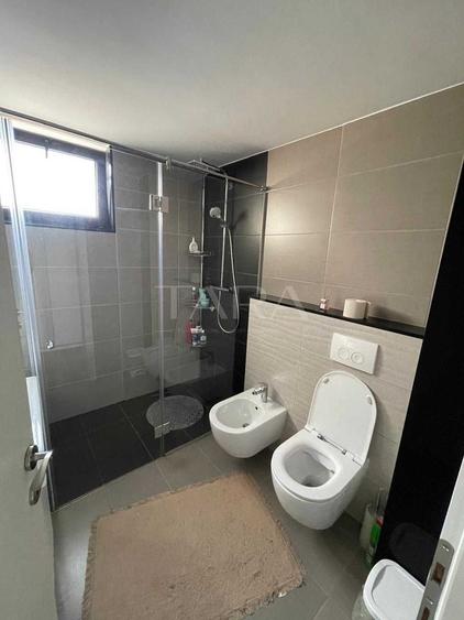 Apartament cu 2 camere de vânzare Gruia + loc de parcare