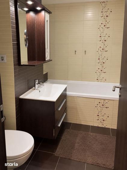 Apartament 3 camere de vânzare Gorjului