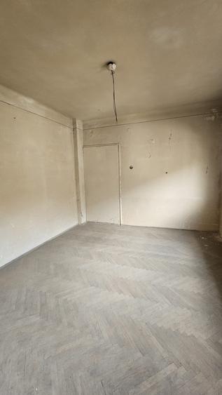 Casă cu potențial investițional – D+P+2+Pod | 270 mp construiți | Teren 210 mp |