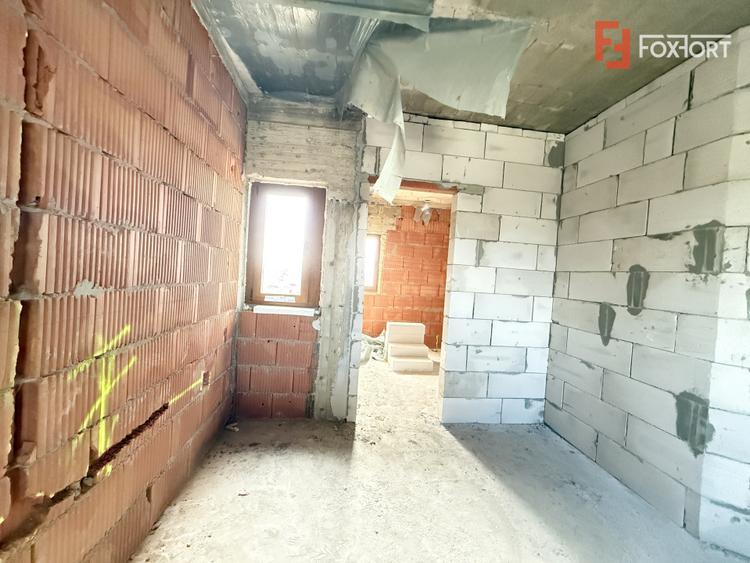 Duplex cu 5 camere de vanzare in localitatea Sacalaz, zona Centrala