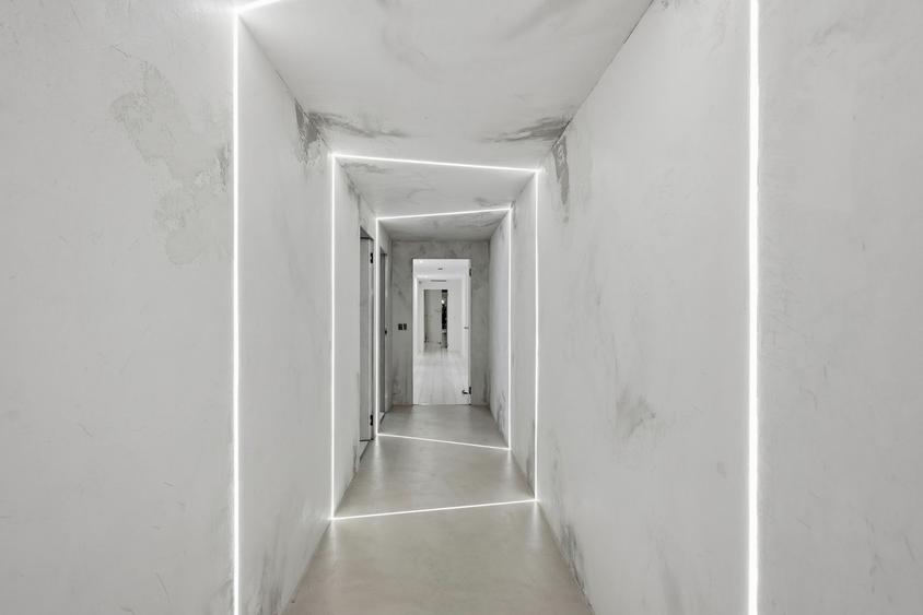 Penthouse Cartierul Francez: Armonie de Spațiu, Lumină și Liniște
