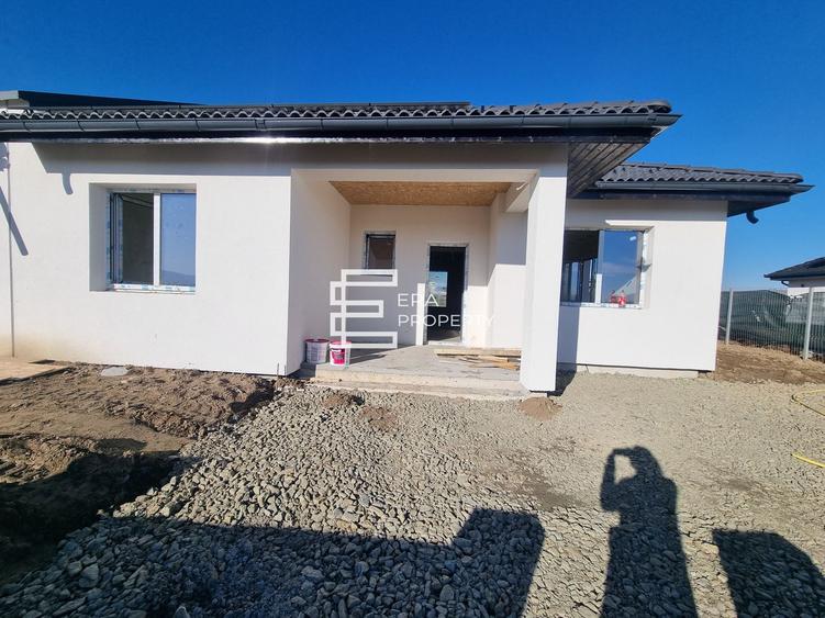 Case pe un singur nivel teren 479 mp cu panouri solare – Cristian/Sibiu