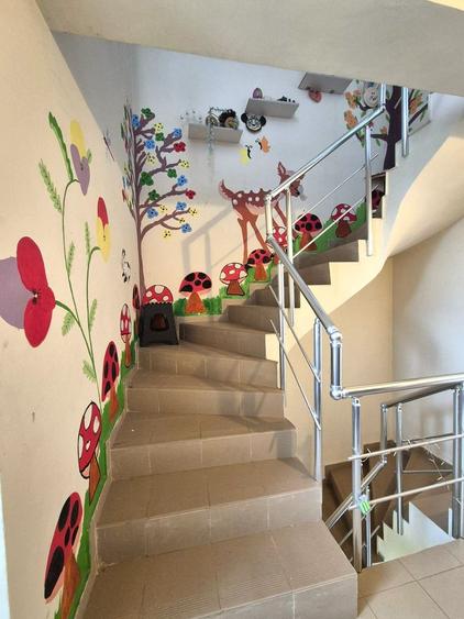 Tractoru, zonă liniștită de case, apartament spațios 3 camere cu garaj