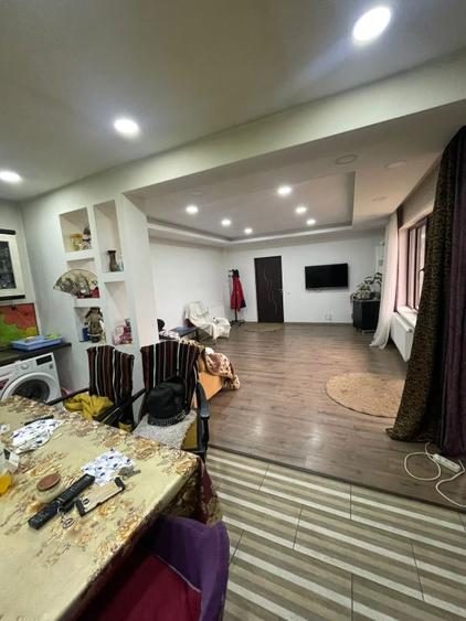 Casa de Vanzare cu teren spatios,zona Pantelimon-Delfinului,langa Mega Mall&Lac;