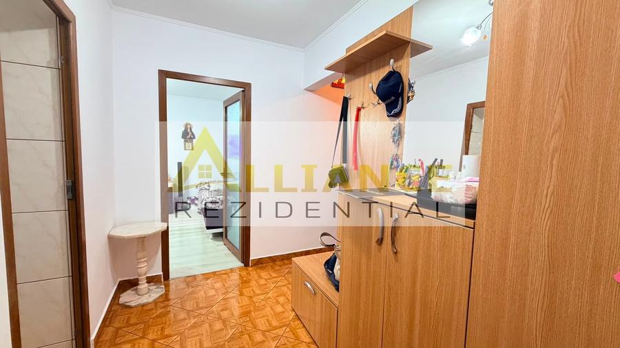 Metrou Aparatorii Patriei ~ Apartament 3 camere decomandat