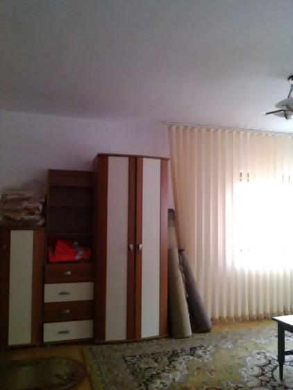 Casa 6 camere - cazare 12 persoane, Nord