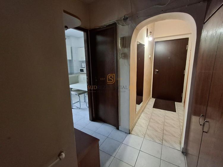 4 Camere, Calea Rahova-Mihail Sebastian, stradal, bloc reabilitat