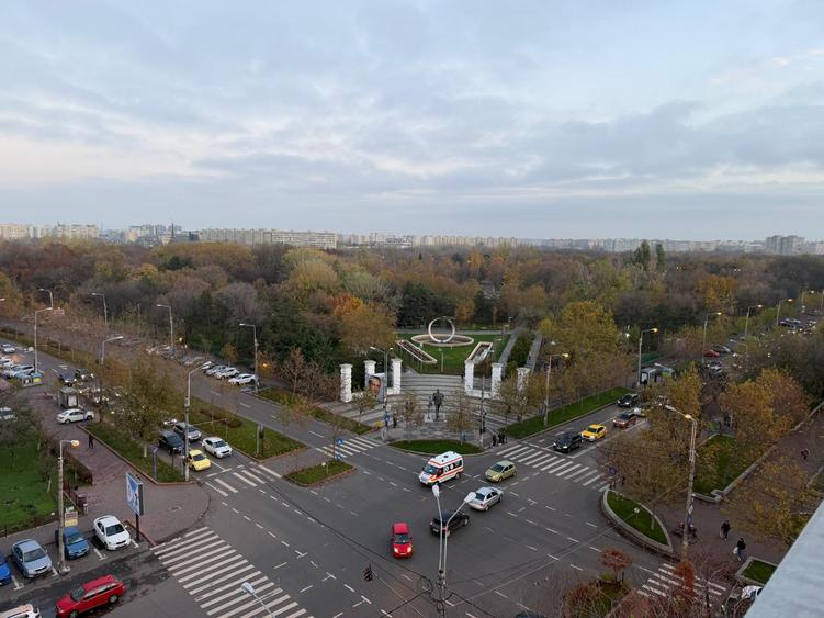 Baba Novac - Campia Libertatii - Vedere spre PARC IOR