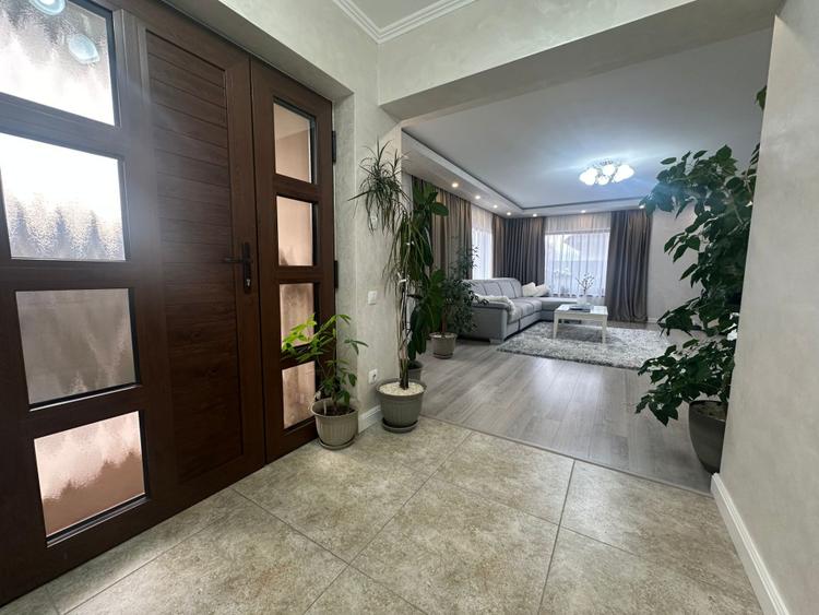 Casa Individuală 175 mp, 5 camere| teren 605 mp| zona Micesti