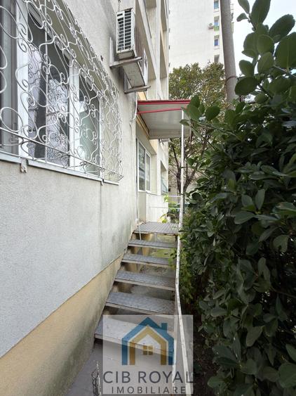 Spatiu comercial Pantelimon,vis a vis de piata Delfinului,Aleea Dobrina 4