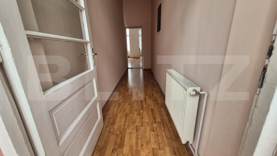 Birou de inchiriat, 39 mp, zona Ultracentrala, cladire autorizata PSI