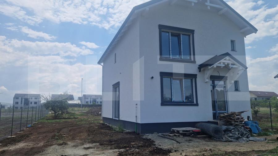 Casa P+1, finisaje incluse, 4 camere, 120 mo + teren 580 mp, Harman